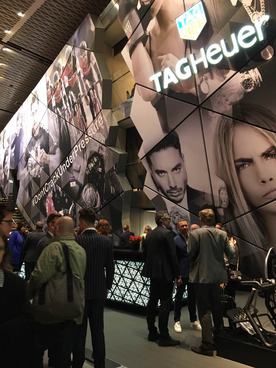 瑞士鐘表展現(xiàn)場情況