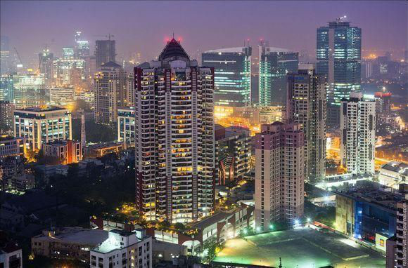 探索8月印度色彩下的珠寶市場