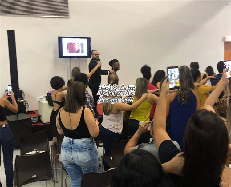 巴西成人展intimi expo之T臺秀
