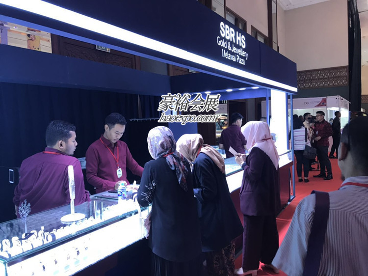 豪裕報(bào)道印尼珠寶展展會(huì)現(xiàn)場(chǎng)