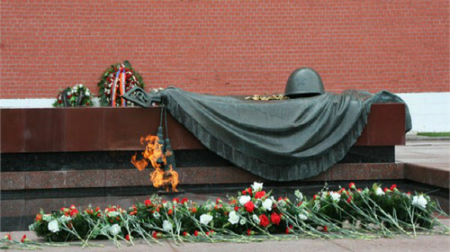 你的名字無人知曉，你的功績永世長存。