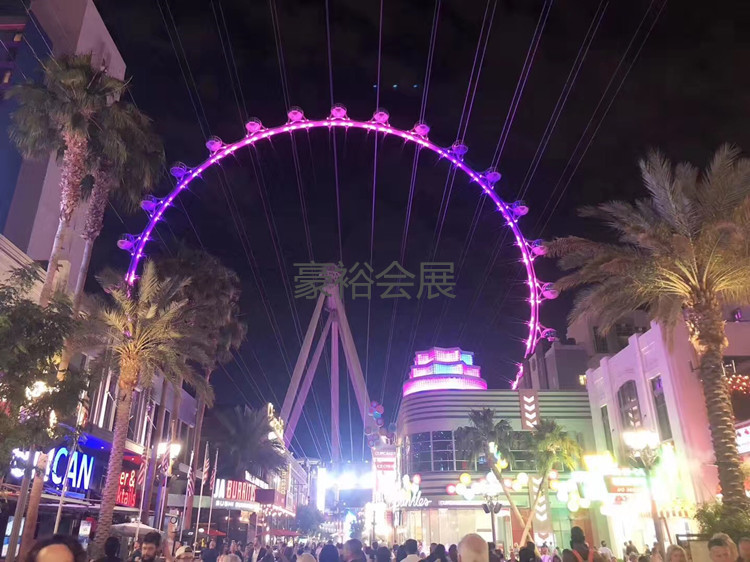 豪裕團(tuán)隊(duì)在美國(guó)珠寶鐘表展JCK現(xiàn)場(chǎng)