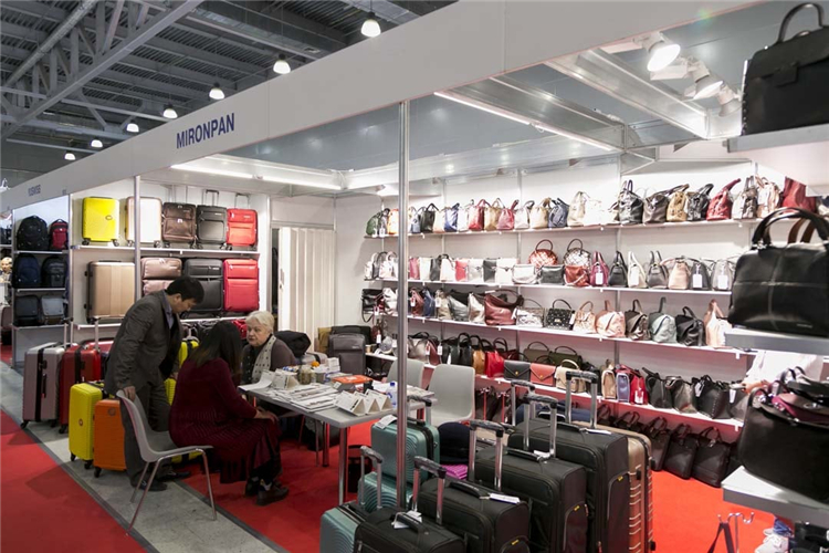 俄羅斯國際鞋類箱包及服裝配飾展展會現(xiàn)場