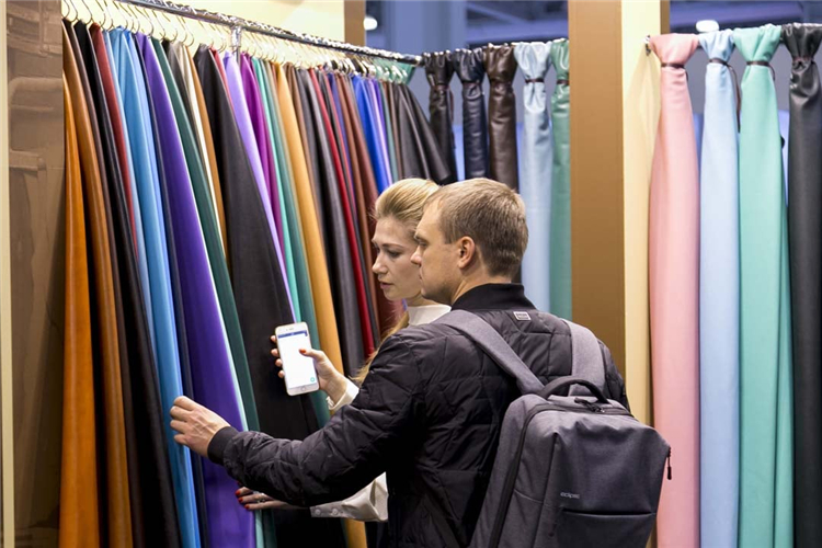 俄羅斯國際鞋類箱包及服裝配飾展展會現(xiàn)場